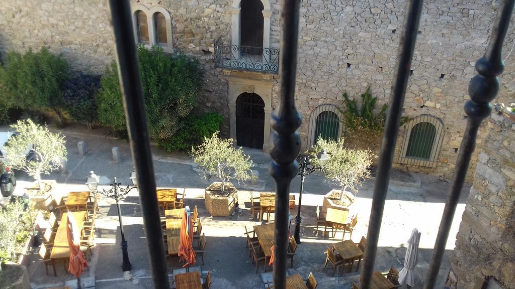 U Castellu Guesthouse Алгайола Екстериор снимка