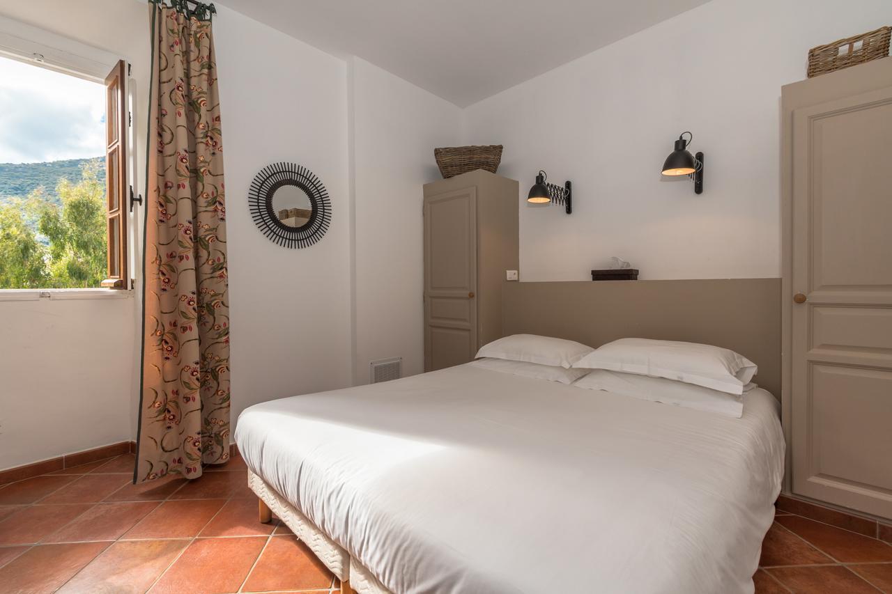 U Castellu Guesthouse Алгайола Екстериор снимка